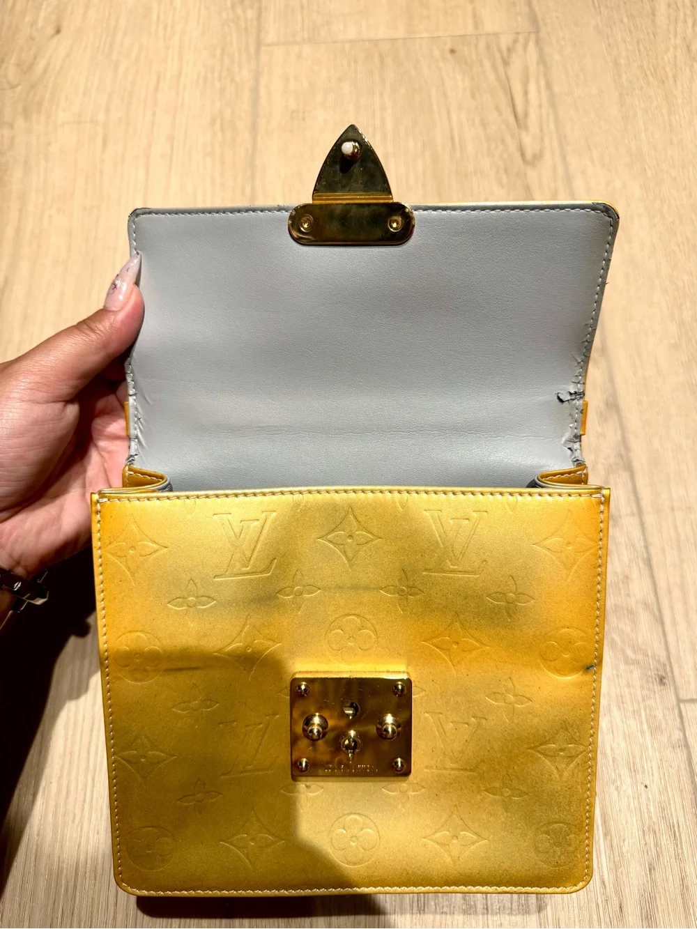 Louis Vuitton callouts peeling